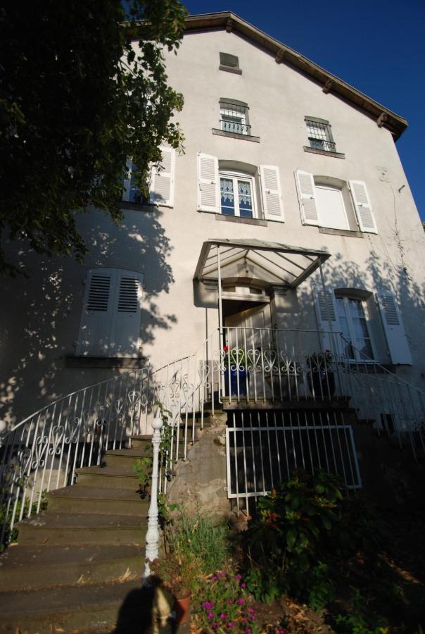 Maison De Retraite Vertaizon Exterior photo